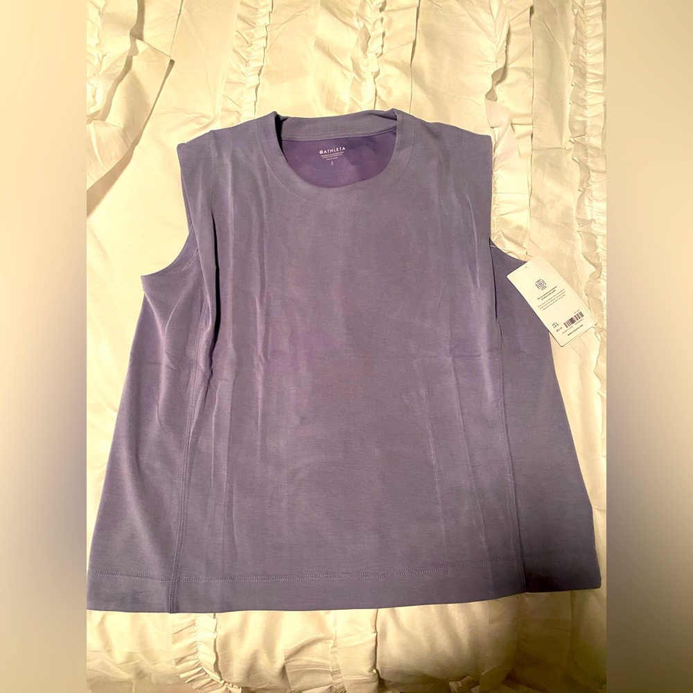 Athleta women’s seasoft tank sweatshirt. Size L.
